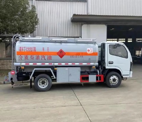 Camión Cisterna DONGFENG 5000Lts - Imagen 4