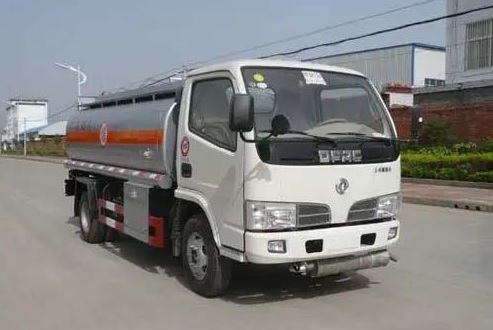 Camión Cisterna DONGFENG 5000Lts - Imagen 2