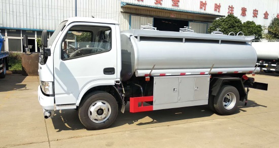 Camión Cisterna DONGFENG 5000Lts